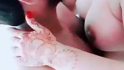 Sıcak desi Pakistanlı eş inliyor