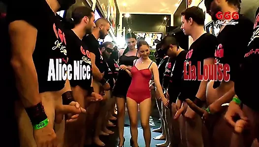 Ggg John Thompson çoraplı seksi hatun azgın amında birden fazla yarağı seviyor