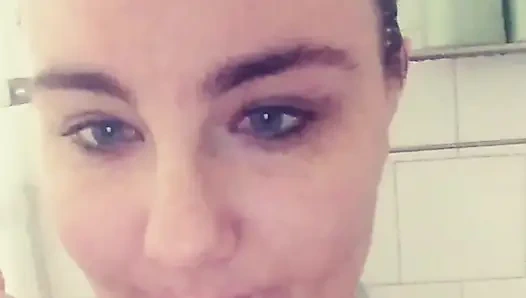 Ashley Ace ile duş zamanı - 2-8-2018