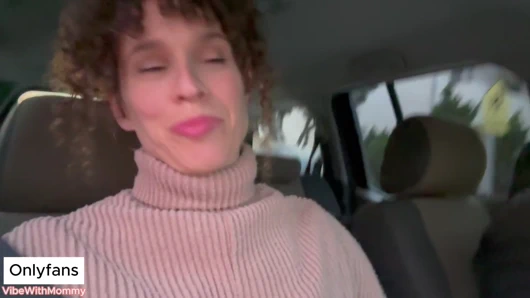 Üvey anne kirli sırrını üvey oğluyla paylaşıyor