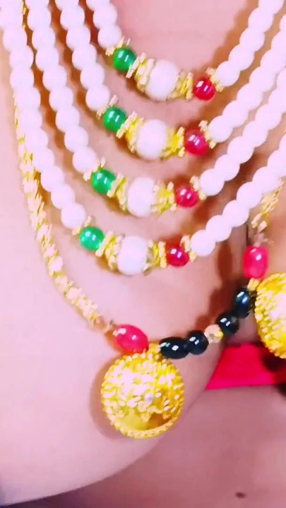 "Desi seks güzel Hintli ev hanımı üvey babası Telugu edepsizce konuşuyor"dan muhteşem bir an.