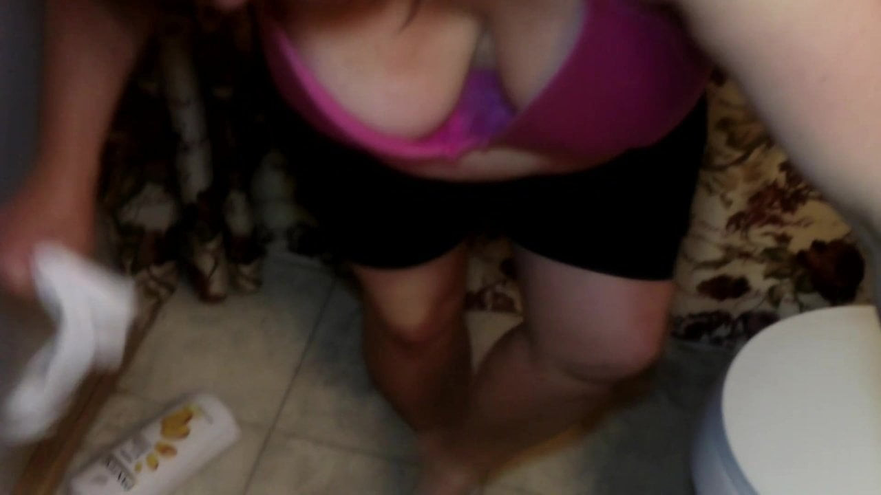 Seksi bbw showers ile ona yeni vibratör
