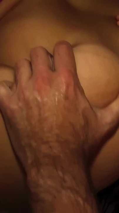 Ashley'nin Fantezisi Sert Sikiş Gerçekliğine Dönüşüyor