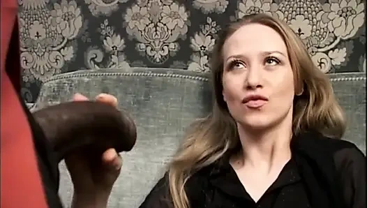 Kıllı amcığın ağzında büyük siyah yarak