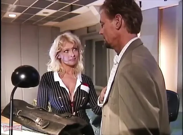 Полный фильм Видеорама одного члена мне недостаточно