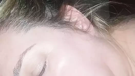 LA PELUQUERA DE MI BARRIO ME CHUPANDOME LA PIJA