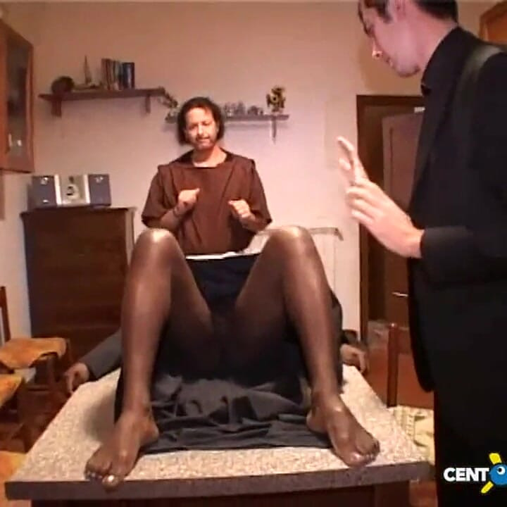 Bize verdiğin kıçtan her zaman övgü (film completo centoxcento)