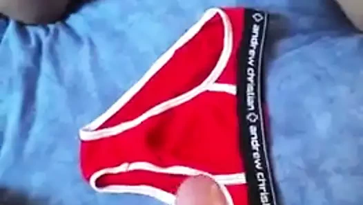 Buddy ve ben iç çamaşırıma cumming - onun yükü çok büyük!