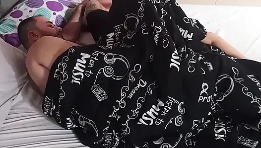 Sevgilim bana bir video çekiyor.