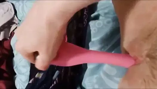 oyuncağımla inliyorum