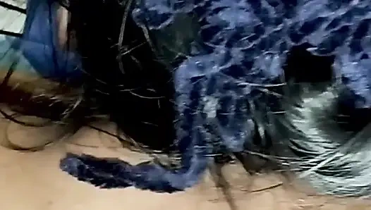 Çok sevimli tatlım, yarağını ağzına almak çok tatlı.