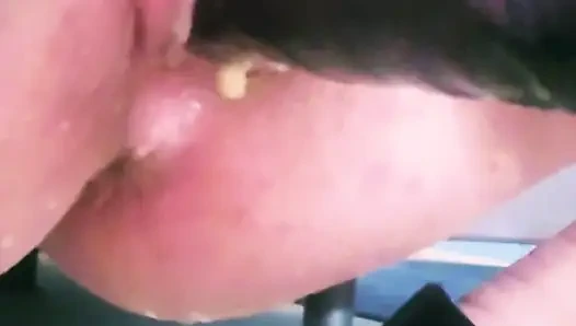 Musclemommy sabahları sikişiyor ve tekrar azgın fışkırtıyor