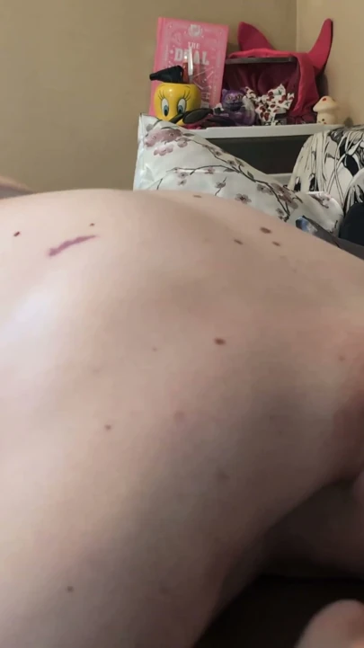Sadece İkimiz Yatakta: Oral, Cowgirl, Köpek Stili, Kaşık Pozisyonu ve Sıcak Bir İç Boşalma ile Bitiriş | Klip 3