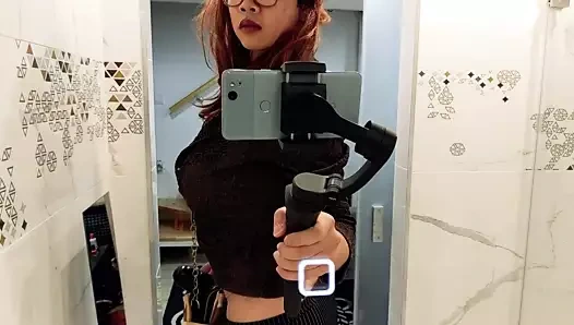 Korkak haylee'nin halka açık cum yürüyüş ve yanıp sönen büyük göğüsleri bölüm 1