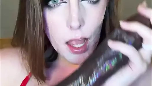 Submittedrose büyük siyah yarakla boğazını sikiyor