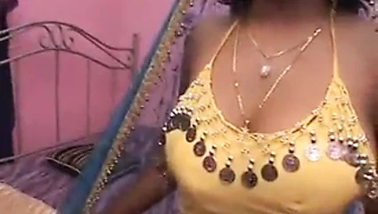 Büyük götlü Hintli bal