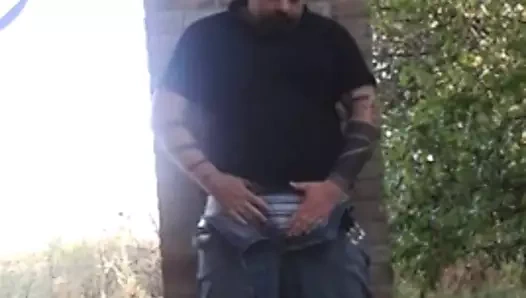 Onun bahçesinde Str8 ayı stoke