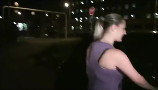 Büyük memeli star krystal swift kamu seks partisi ile bir genç kız