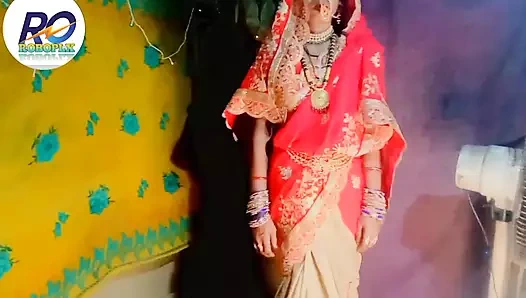 Yenge ne sari gösterisi kar ke chudai ghori tarzı mein badi mast lagta thaa Hintçe sesli roboplx