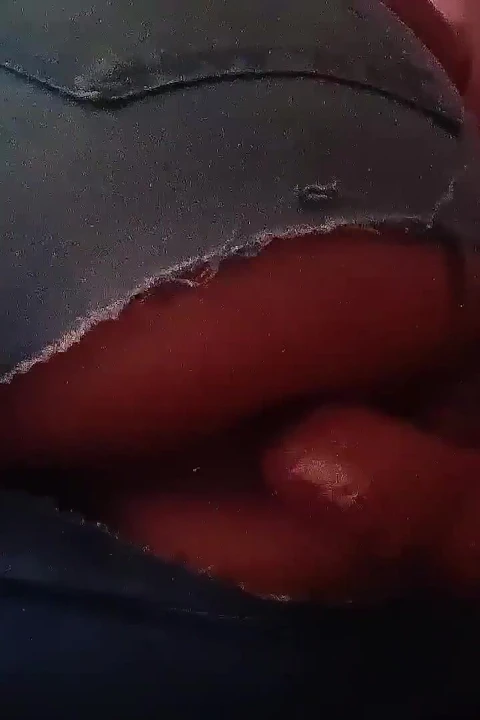 2 dildo sıkı göt deliğimin içine giriyor