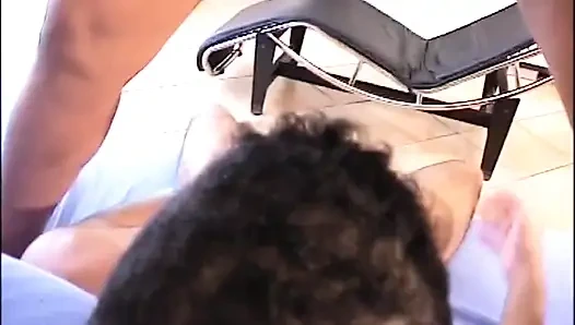 Siyah adamın götünde büyük memeli biseksüel penis