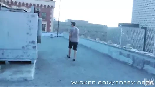 Publick sex makes Brooklyn wet