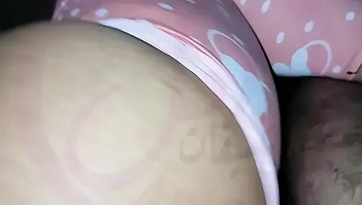 Suudi yemenli büyük götlü karısını her durumda sikiyor gerçek Suudi yemenli büyük götlü karısını sikiyor