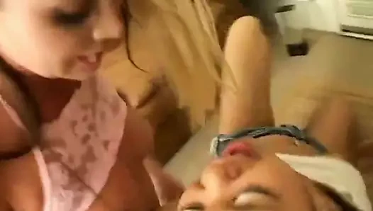 seksi boğazlı kız arkadaşlar