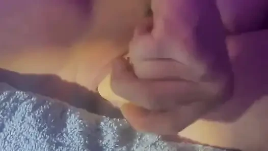 Dildo fışkırtarak boşalma