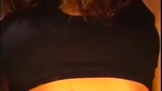 Güzel hatun amcık yalıyor ayda sikişiyor