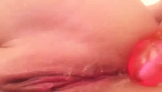 Götümde pembe dildo