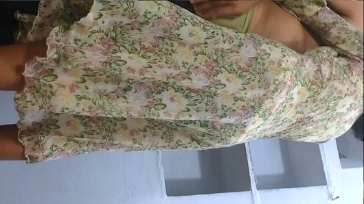 Beni sikme! Lütfen ben evliyim kadınlar.hizmetçi yararlan - Hintli ateşli amcık ev yapımı seks