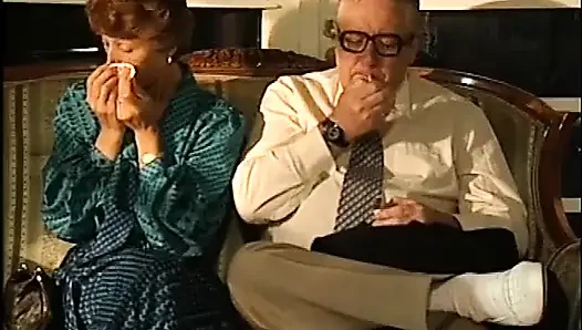 Muhteşem angelica bella kendini tamamen zevke veriyor