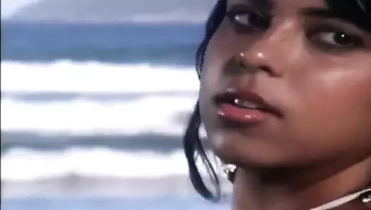 İki tropikal içki ve iki tropikal kız, bu tatil geri çekilmesini tarzında tekmelemek için yeterlidir.