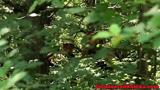 dövmeli güzellik hakim açık havada
