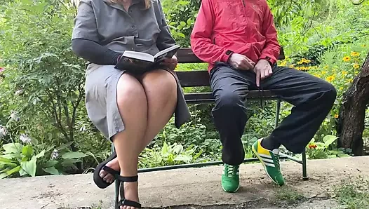 Üvey annem edebiyat sınavıma hazırlanmama yardım ediyor