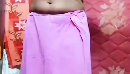 Hintli Hintli tamil evli kadın renu çıplak canlı görüşme şeker üvey baba göğüsleri amcık parmakla tokatlıyor göt sikiş ateşli ses!