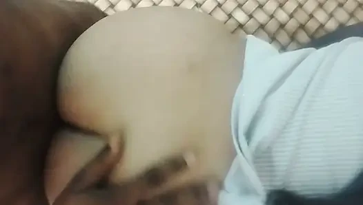 Apni sali ko raat me chudai ki