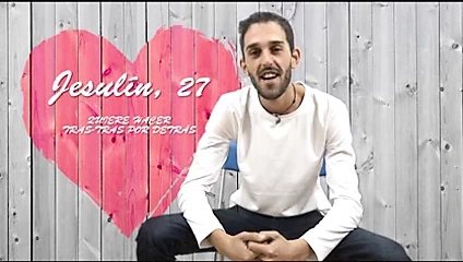 Busty latina ve bir adam kızdırmak birbirlerini ve sikme içinde bir restoranda