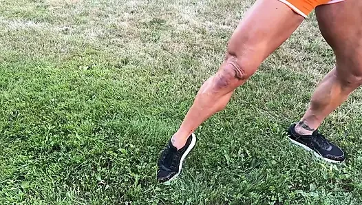 Команда спермы мускулистой милфы, инструкция по дрочке