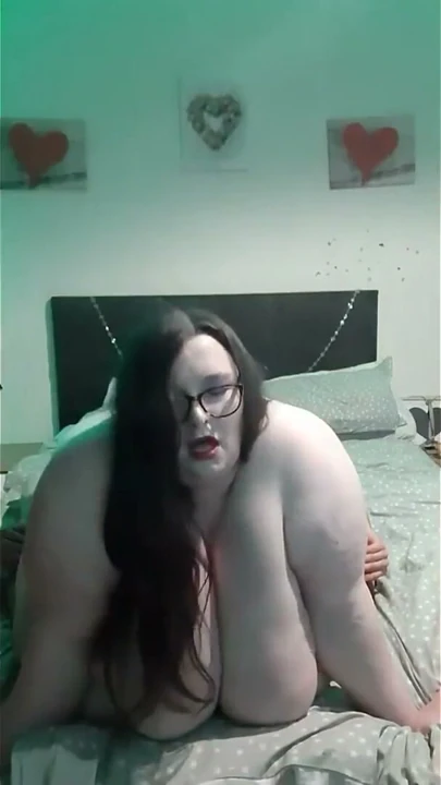 Ssbbw yüze biniyor