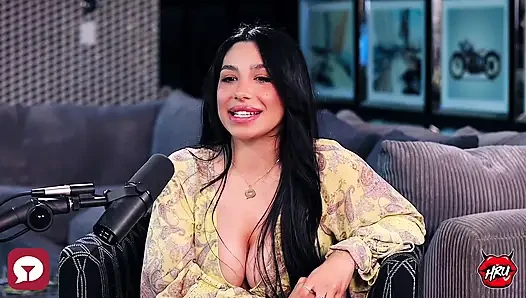 Hope Heaven ve Lillyy'i seviyorum ile stripchat sahne ışığı seansları