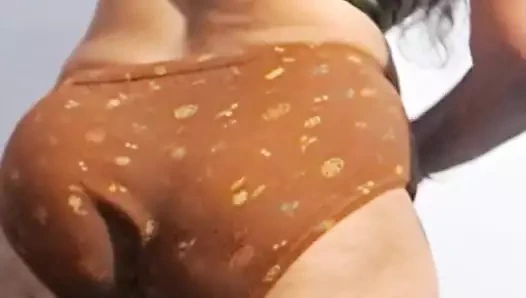 Tam çıplak Hintli teyze ile kendi zevki