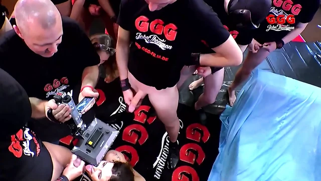 Ggg - Vahşi Bukkake Grup Seks Partisi Patlaması