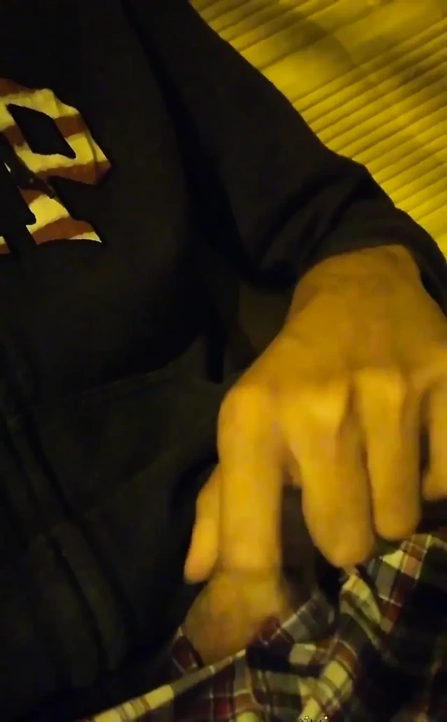 Açık havada mastürbasyona bayılıyorum