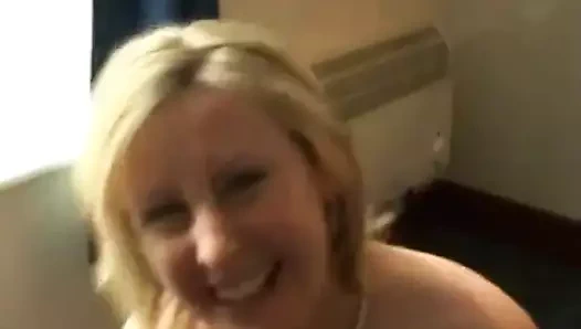 sarışın içinde iç çamaşırı yüz