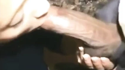 Kocasını büyük zenci yarağıyla aldatan sarışın kadının içine boşalıyor, ev yapımı