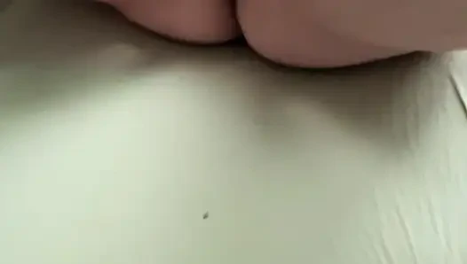 18 yaşındaki komşu beni mastürbasyon yaparken yakaladı - sonra evli amımı çiğ yetiştirdi