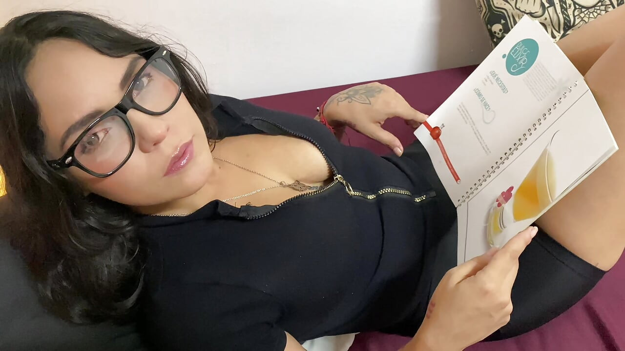 BÜYÜK GÖTLÜ LATIN ÜVEY KıZ KARDEŞIMLE DERS ÇALıŞMA MOLASı! - İSPANYOLCA PORNO