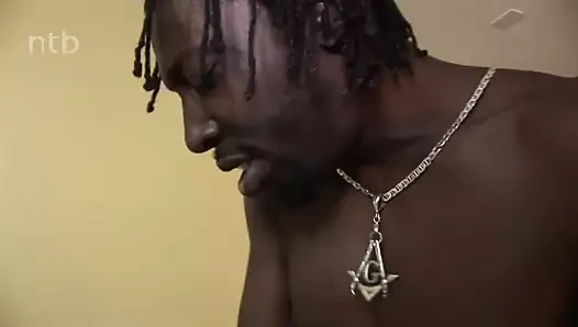 Çikolata şehri ... canavarı kızdır